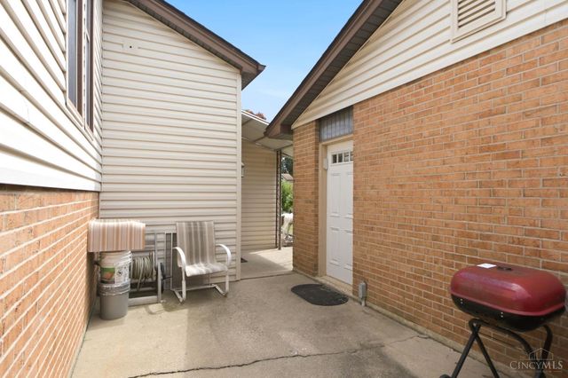 5976 Red Oak Drive, Fairfield, OH 45014
