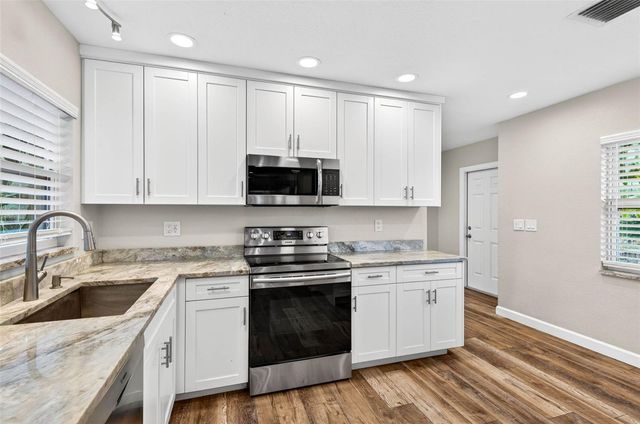 7 EAGLE LANE, Palm Harbor, FL 34683