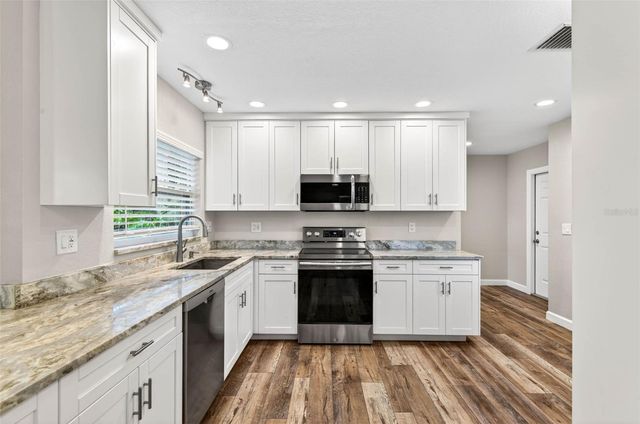 7 EAGLE LANE, Palm Harbor, FL 34683