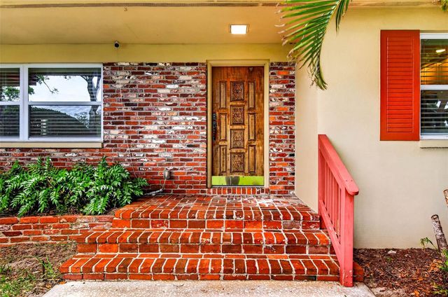 7 EAGLE LANE, Palm Harbor, FL 34683