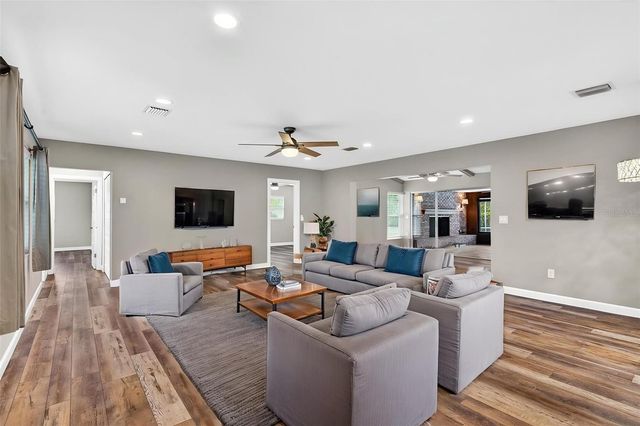 7 EAGLE LANE, Palm Harbor, FL 34683