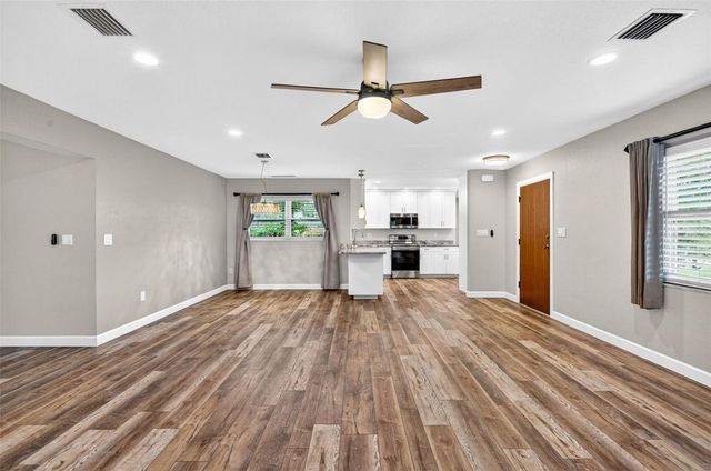 7 EAGLE LANE, Palm Harbor, FL 34683