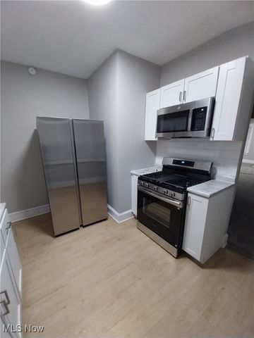 1635 Hillcrest Road dn, Cleveland Heights, OH 44118