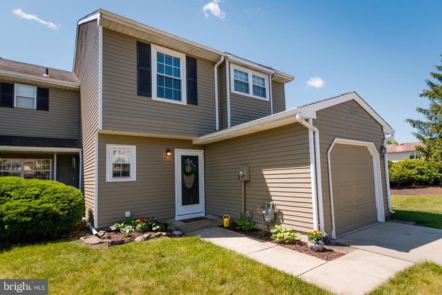 39 GLOUCESTER CT, Bordentown, NJ 08505