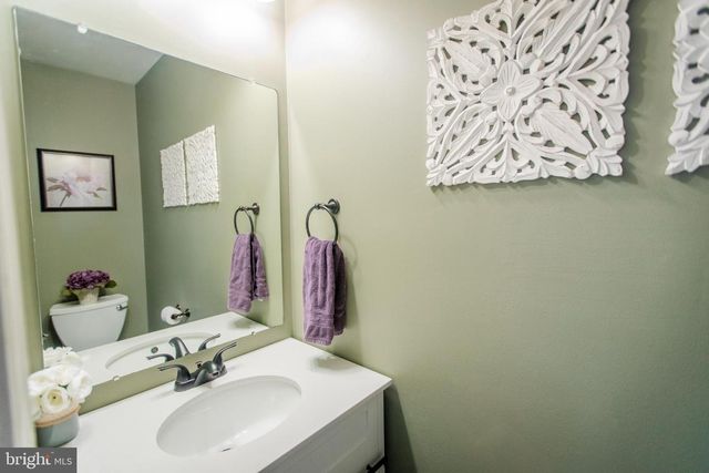 39 GLOUCESTER CT, Bordentown, NJ 08505