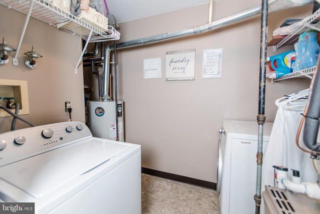 39 GLOUCESTER CT, Bordentown, NJ 08505