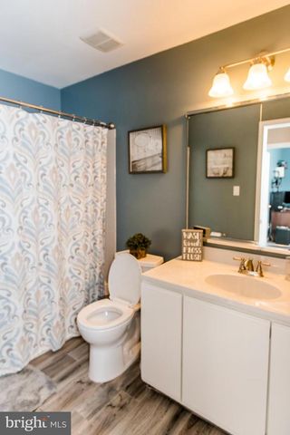 39 GLOUCESTER CT, Bordentown, NJ 08505