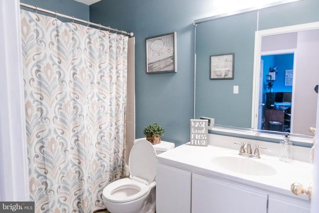 39 GLOUCESTER CT, Bordentown, NJ 08505