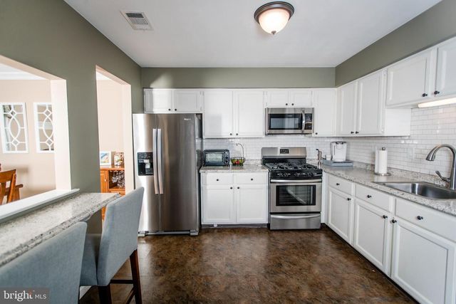 39 GLOUCESTER CT, Bordentown, NJ 08505