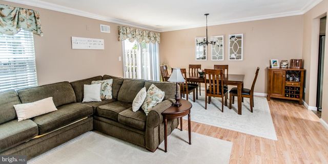 39 GLOUCESTER CT, Bordentown, NJ 08505