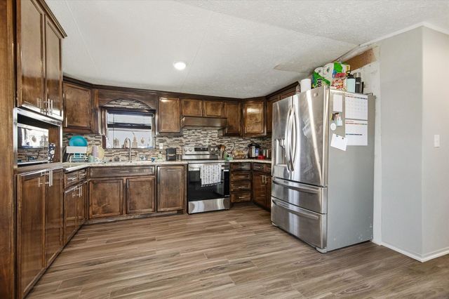 510 Rd 5512, Cleveland, TX 77327