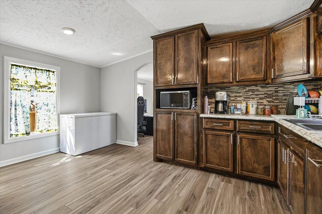 510 Rd 5512, Cleveland, TX 77327