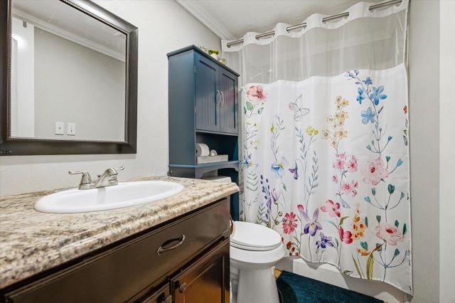 510 Rd 5512, Cleveland, TX 77327