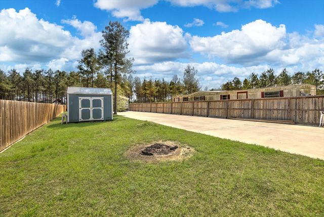 510 Rd 5512, Cleveland, TX 77327