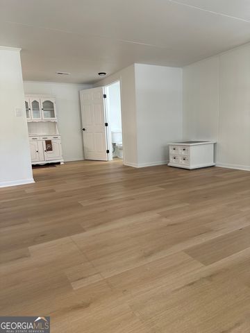 600 E Lanier Avenue W, Fayetteville, GA 30214