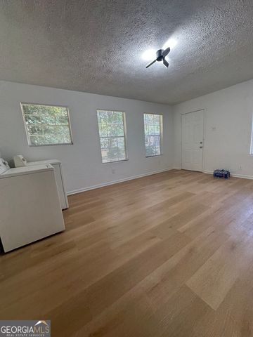 600 E Lanier Avenue W, Fayetteville, GA 30214