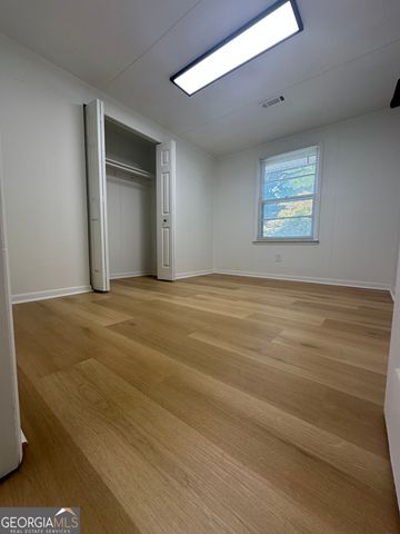 600 E Lanier Avenue W, Fayetteville, GA 30214