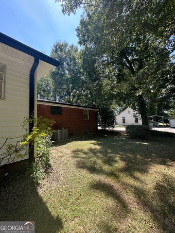 600 E Lanier Avenue W, Fayetteville, GA 30214