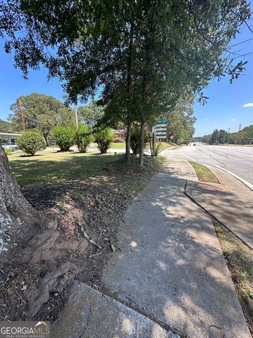 600 E Lanier Avenue W, Fayetteville, GA 30214