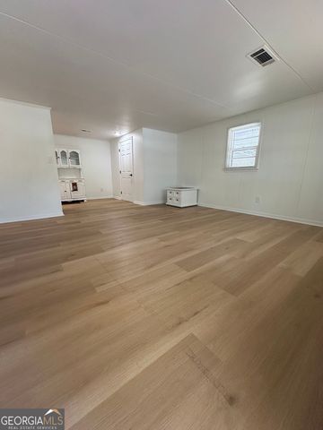 600 E Lanier Avenue W, Fayetteville, GA 30214