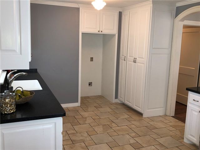 6215 Kenwood Avenue, Dallas, TX 75214