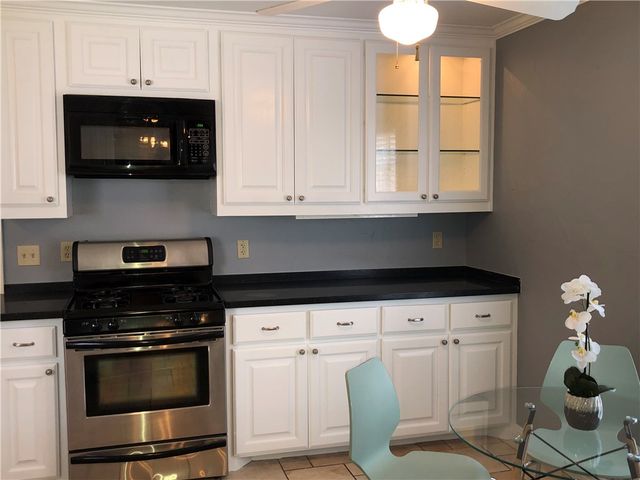 6215 Kenwood Avenue, Dallas, TX 75214