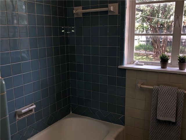 6215 Kenwood Avenue, Dallas, TX 75214