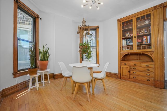 3816 N Kenmore Avenue, Chicago, IL 60613