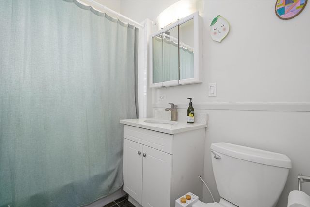 3816 N Kenmore Avenue, Chicago, IL 60613