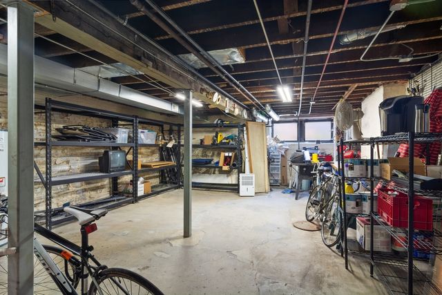 3816 N Kenmore Avenue, Chicago, IL 60613