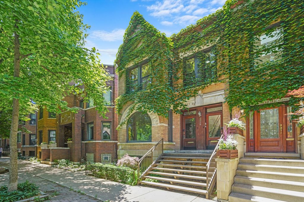 3816 N Kenmore Avenue, Chicago, IL 60613