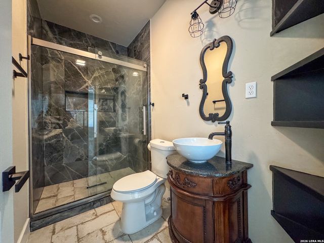 426 Buckingham, San Antonio, TX 78210