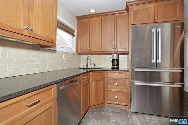 46 Knollwood Drive, Paramus, NJ 07652