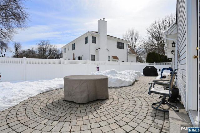 46 Knollwood Drive, Paramus, NJ 07652