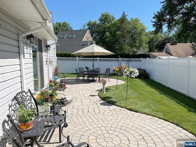 46 Knollwood Drive, Paramus, NJ 07652