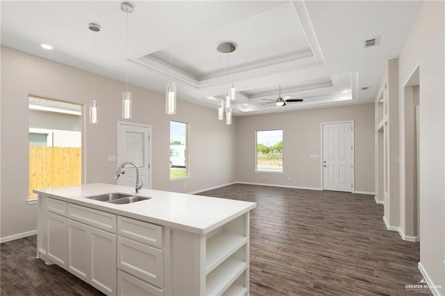 10717 N Sugar Bear Drive, Edinburg, TX 78541