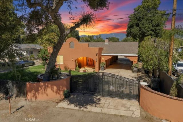 1976 Adams, San Bernardino, CA 92407