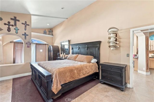 1976 Adams, San Bernardino, CA 92407