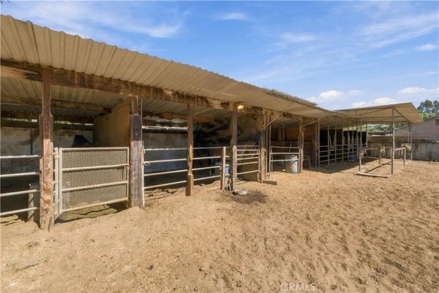 1976 Adams, San Bernardino, CA 92407