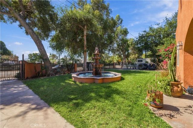 1976 Adams, San Bernardino, CA 92407