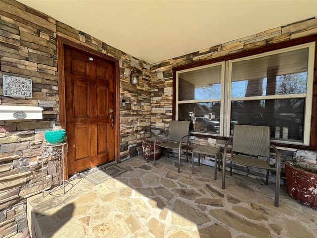 533 E Sears Street, Denison, TX 75021