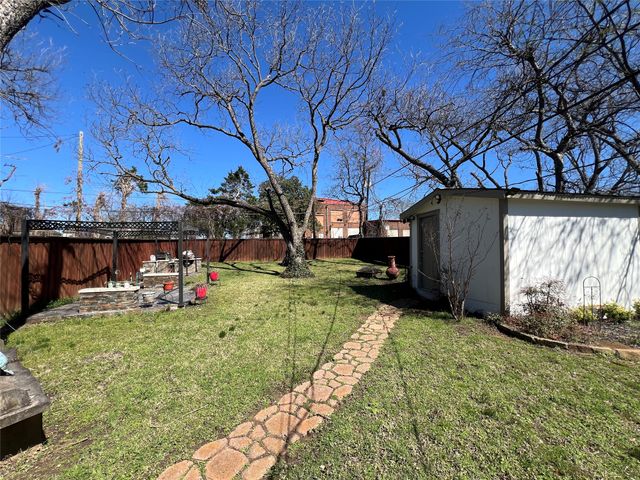 533 E Sears Street, Denison, TX 75021