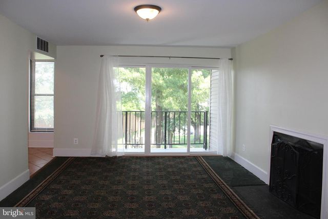 130 DUVALL LN #194-202, Gaithersburg, MD 20877