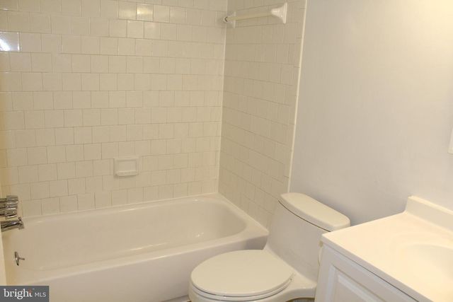 130 DUVALL LN #194-202, Gaithersburg, MD 20877
