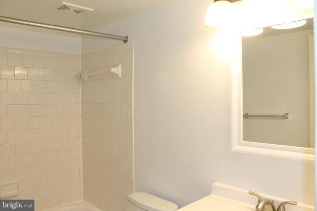 130 DUVALL LN #194-202, Gaithersburg, MD 20877