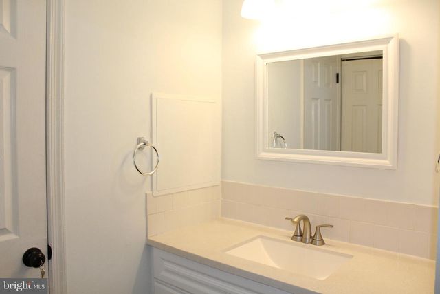 130 DUVALL LN #194-202, Gaithersburg, MD 20877