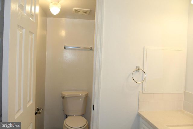 130 DUVALL LN #194-202, Gaithersburg, MD 20877