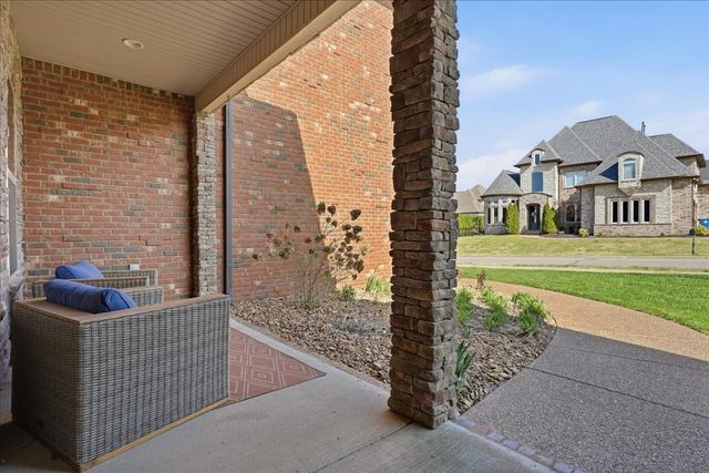 604 Pickett Dr, Hermitage, TN 37076