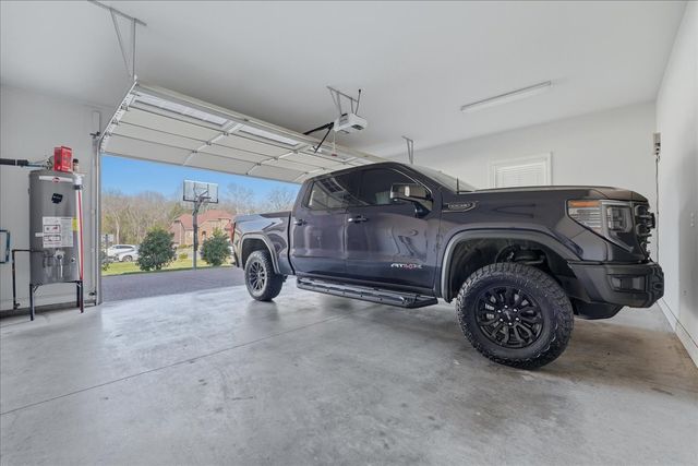 604 Pickett Dr, Hermitage, TN 37076