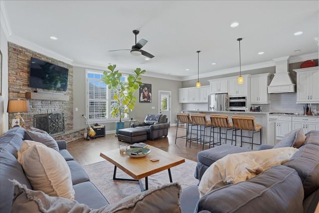 604 Pickett Dr, Hermitage, TN 37076